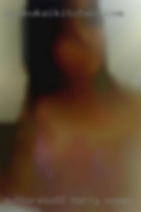 Authoress82 horny women in swim suits